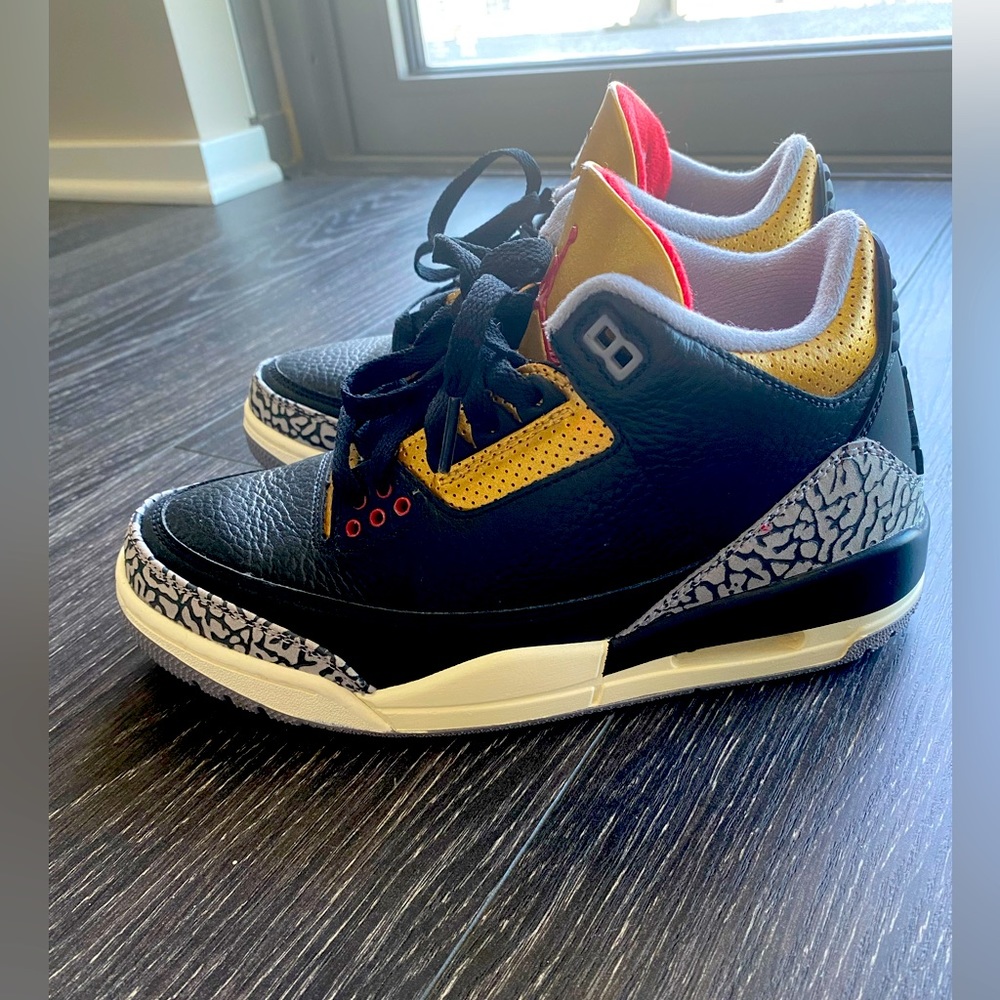 WOMEN'S AIR JORDAN 3 RETRO 7.5 black & gold